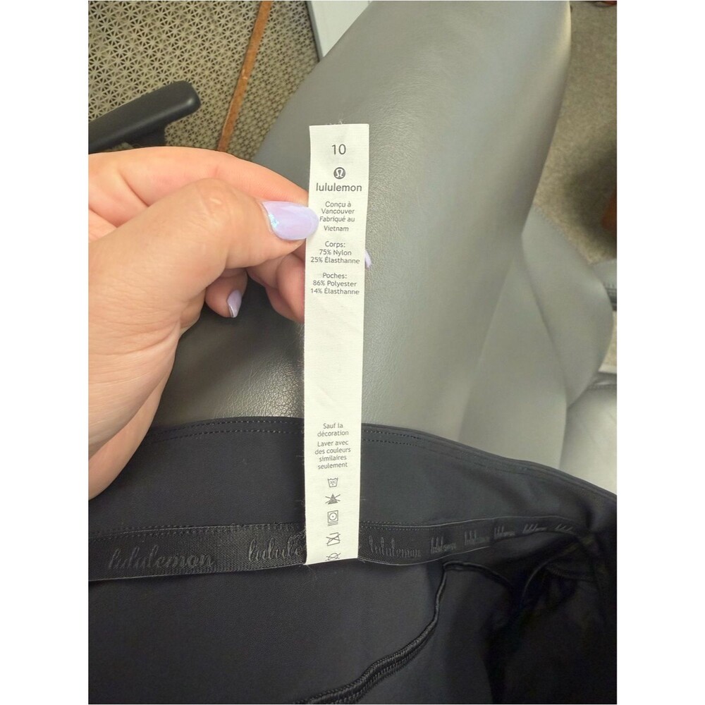 Lululemon On The Move Black Pants Size 10 Stretch Travel Career - Picture 7 of 11